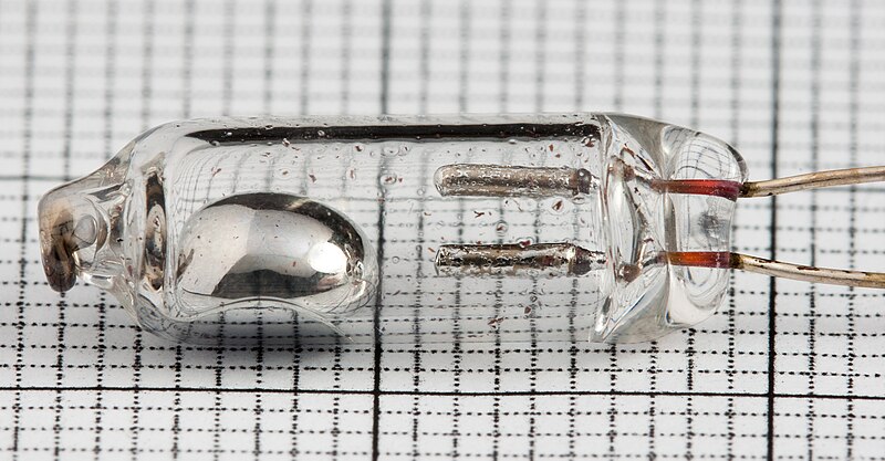 File:Mercury Switch without housing.jpg